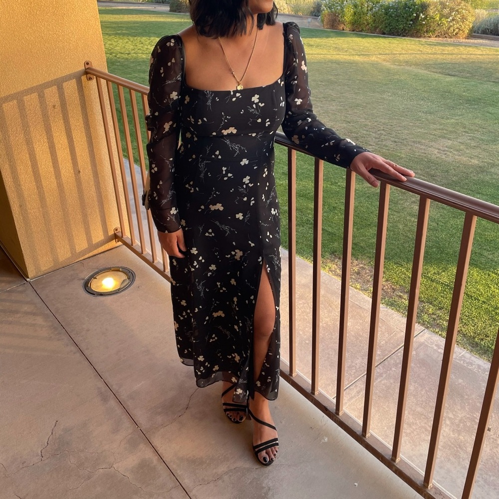Aritzia Black Floral Long Sleeve Dress